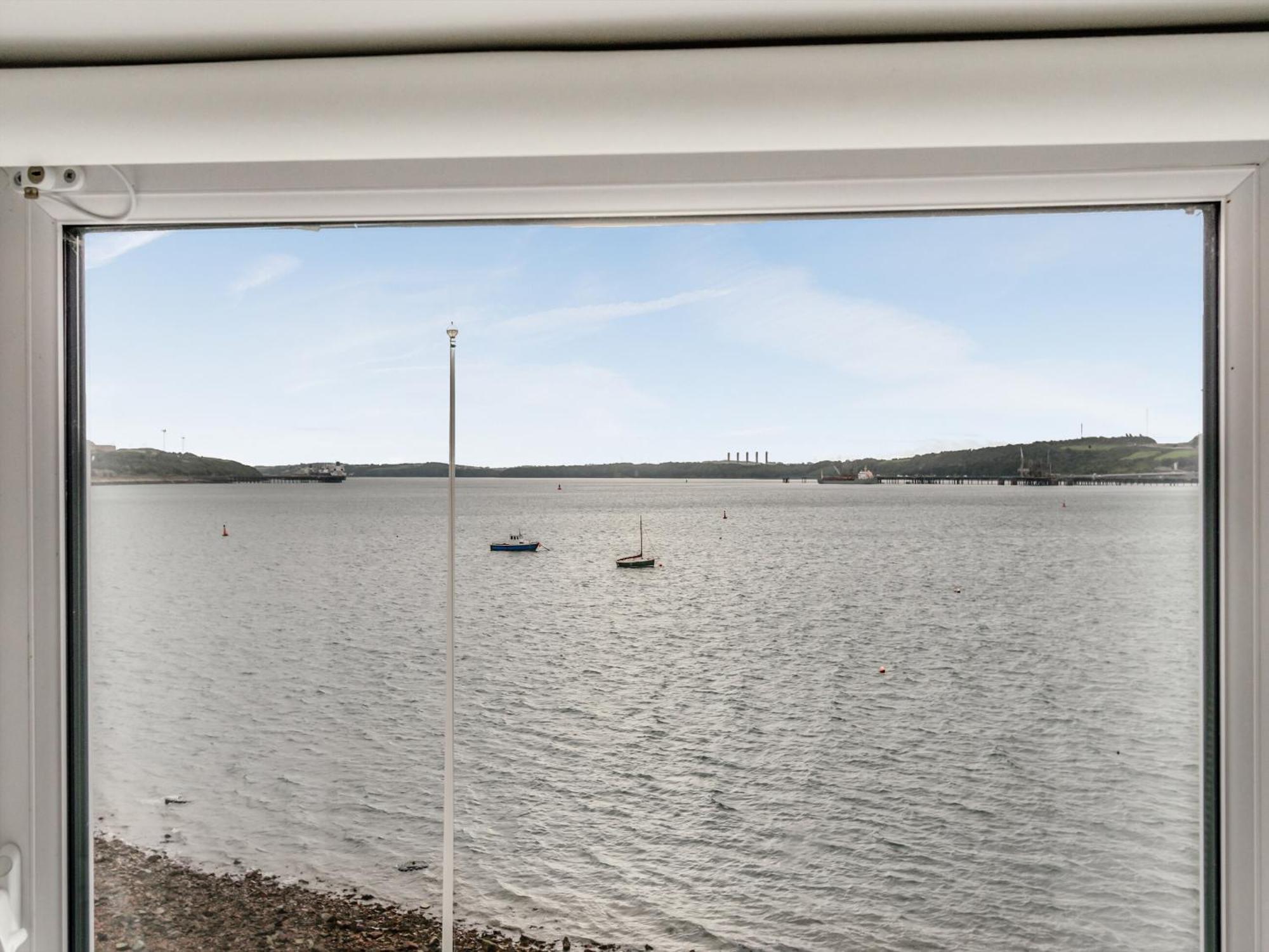 Villa Point House Milford Haven Exterior foto